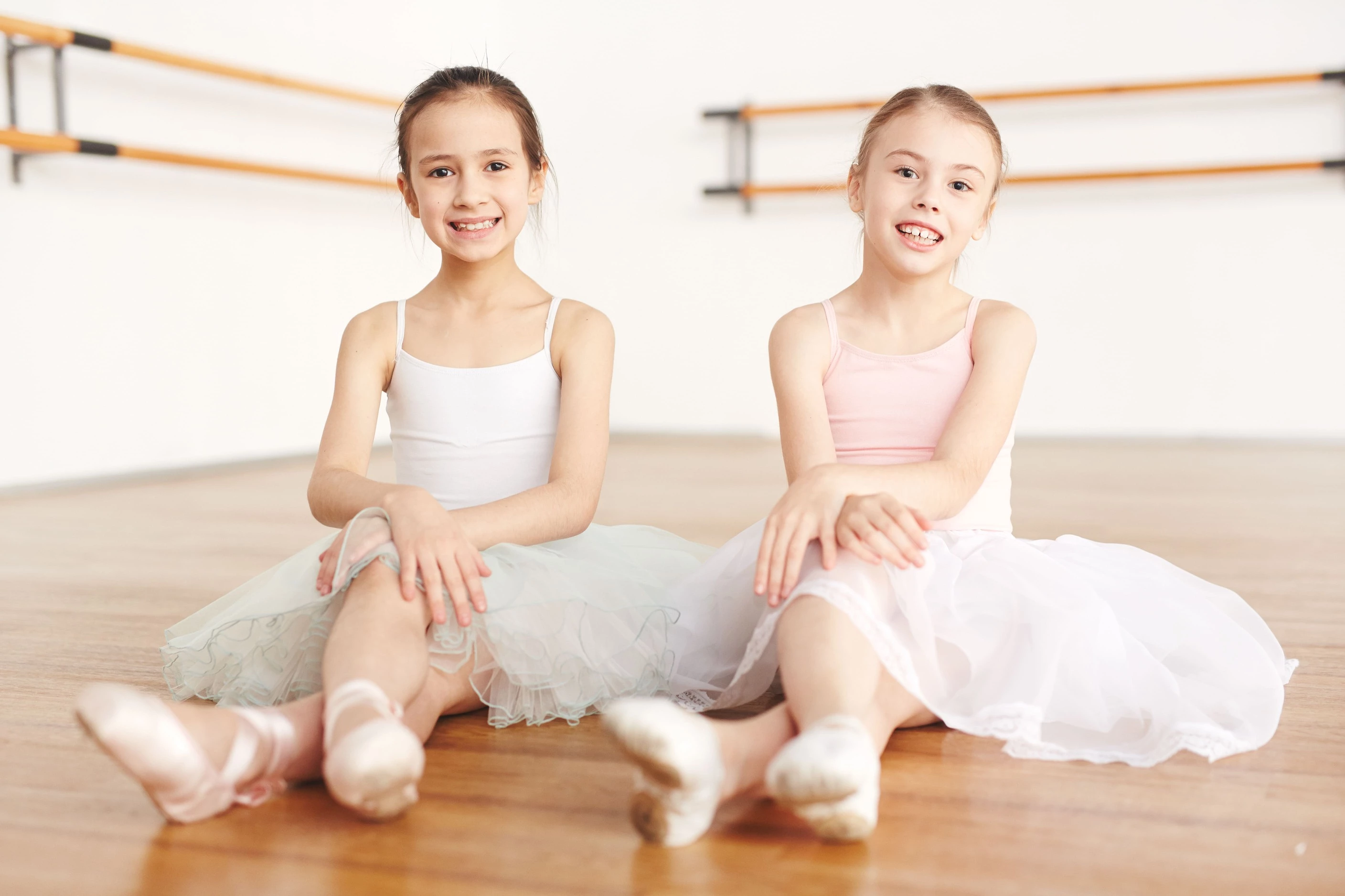 cheerful-ballerinas